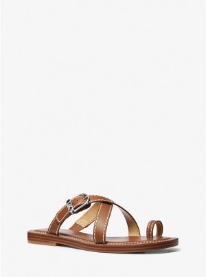 Michael Kors Ashton Leather Flat Naisten Sandaalit LUGGAGE | FISGS1775